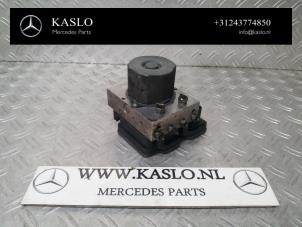 Gebruikte ABS Pomp Mercedes E (W212) E-220 CDI 16V BlueEfficiency Prijs € 50,00 Margeregeling aangeboden door kaslo auto parts