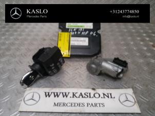 Gebruikte Contactslot + computer Mercedes SLK (R171) 1.8 200 K 16V Prijs € 250,00 Margeregeling aangeboden door kaslo auto parts