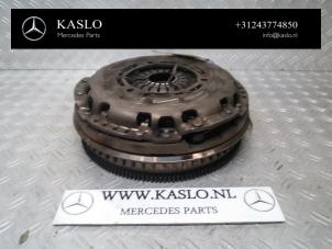 Gebruikte Dubbele massa vliegwiel Mercedes E (W212) E-220 CDI 16V BlueEfficiency Prijs op aanvraag aangeboden door kaslo auto parts