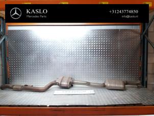 Gebruikte Uitlaat Middendemper Mercedes C (W205) C-300 2.0 Turbo 16V Prijs op aanvraag aangeboden door kaslo auto parts