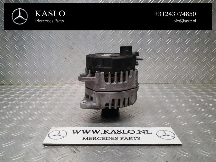 Gebruikte Dynamo Mercedes C (W205) C-300 2.0 Turbo 16V Prijs € 200,00 Margeregeling aangeboden door kaslo auto parts