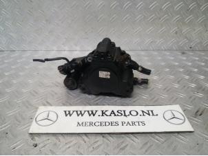 Gebruikte Brandstofpomp Mechanisch Mercedes C (W204) 2.2 C-220 CDI 16V Prijs € 175,00 Margeregeling aangeboden door kaslo auto parts