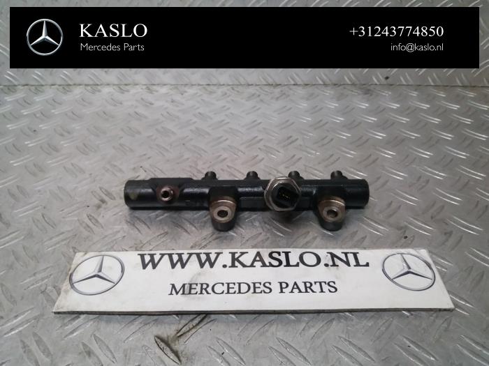 Galerij (Injectie) Mercedes A (W176), 2012 / 2018 1.5 A-180 CDI, A-180d 16V, Hatchback, Diesel, 1 461cc, 80kW (109pk), FWD, OM607951; K9K, 2012-06 / 2018-05, 176.012; 176.212 (Gebruikt)