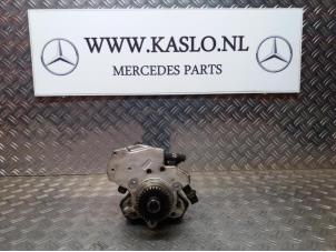 Gebruikte Brandstofpomp Mechanisch Mercedes ML II (164/4JG) 3.0 ML-320 CDI V6 24V Prijs € 175,00 Margeregeling aangeboden door kaslo auto parts