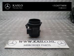 Gebruikte Luchtmassameter Mercedes A (W169) 2.0 A-160 CDI 16V Prijs € 30,00 Margeregeling aangeboden door kaslo auto parts