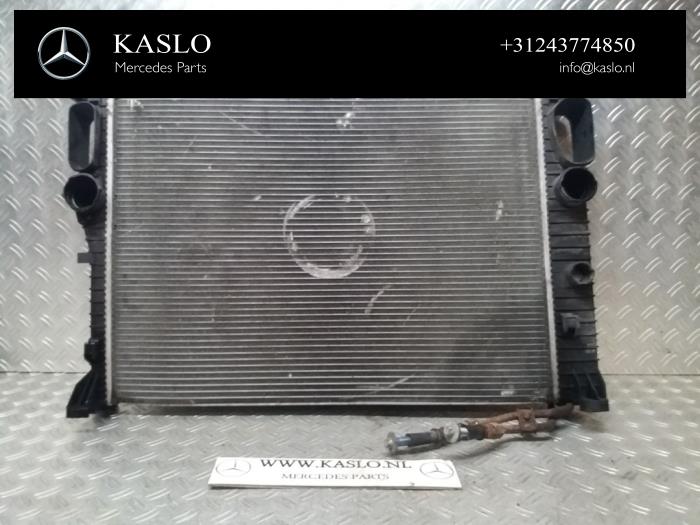 Gebruikte Radiateur Mercedes CLS (C219) 350 CDI 24V Prijs op aanvraag aangeboden door kaslo auto parts