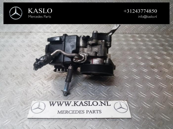 Gebruikte Servopomp Mercedes E (R207) E-220 CDI 16V BlueEfficiency Prijs € 100,00 Margeregeling aangeboden door kaslo auto parts