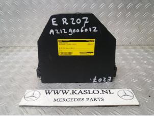 Gebruikte Zekeringkast Mercedes E (R207) E-220 CDI 16V BlueEfficiency Prijs € 150,00 Margeregeling aangeboden door kaslo auto parts