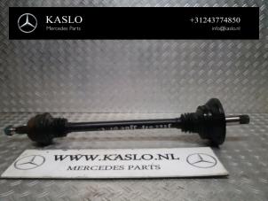 Gebruikte Steekas links-achter Mercedes S (222.0/222.1) 3.0 S-350 BlueTEC, S-350d 24V Prijs € 100,00 Margeregeling aangeboden door kaslo auto parts