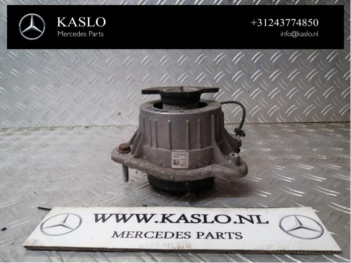 Gebruikte Motorsteun Mercedes S (222.0/222.1) 3.0 S-350 BlueTEC, S-350d 24V Prijs € 100,00 Margeregeling aangeboden door kaslo auto parts