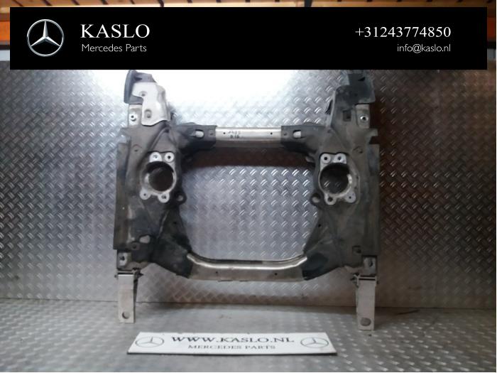 Gebruikte Subframe Mercedes S (222.0/222.1) 3.0 S-350 BlueTEC, S-350d 24V Prijs € 500,00 Margeregeling aangeboden door kaslo auto parts