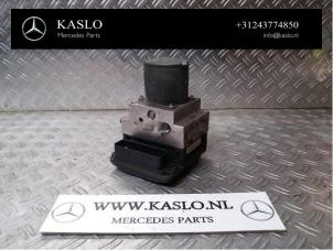 Gebruikte ABS Pomp Mercedes CLS (C219) 350 CDI 24V Prijs € 200,00 Margeregeling aangeboden door kaslo auto parts