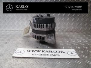 Gebruikte Alternator Mercedes B (W246) 1.8 B-200 CDI BlueEFFICIENCY 16V Prijs € 50,00 Margeregeling aangeboden door kaslo auto parts
