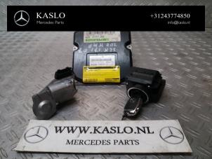 Gebruikte Kontaktslot + computer Mercedes SLK (R171) 1.8 200 K 16V Prijs € 250,00 Margeregeling aangeboden door kaslo auto parts