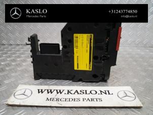 Gebruikte Zekeringkast Mercedes C (W204) 1.6 C-180K 16V BlueEfficiency Prijs € 75,00 Margeregeling aangeboden door kaslo auto parts