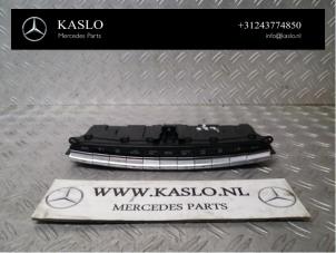 Gebruikte Climatronic Paneel Mercedes S (C217) 4.7 S-500 32V Prijs € 125,00 Margeregeling aangeboden door kaslo auto parts