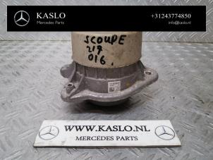 Gebruikte Motorrubber Mercedes S (C217) 4.7 S-500 32V Prijs € 100,00 Margeregeling aangeboden door kaslo auto parts