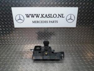 Gebruikte Veiligheidsgordel links-achter Mercedes SL (R230) 3.7 SL-350 V6 18V Prijs op aanvraag aangeboden door kaslo auto parts