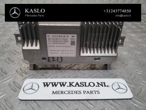 Gebruikte Bluetooth module Mercedes E (W213) E-220d 2.0 Turbo 16V Prijs € 175,00 Margeregeling aangeboden door kaslo auto parts