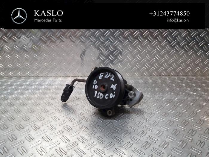 Gebruikte Servopomp Mercedes E (W212) E-350 CDI V6 24V BlueEfficiency Prijs € 150,00 Margeregeling aangeboden door kaslo auto parts