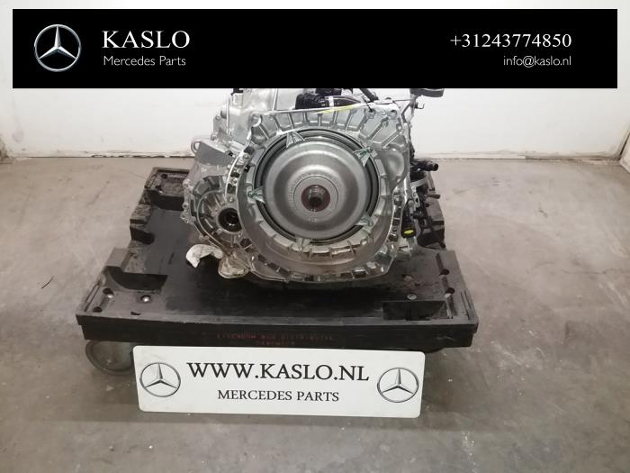 Versnellingsbak van een Mercedes-Benz CLA Shooting Brake (118.6) 1.3 CLA-200 Turbo 16V 2020