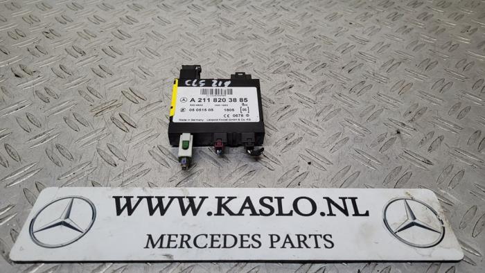 Keyless vehicle module van een Mercedes-Benz CLS (C219) 350 3.5 V6 18V 2005