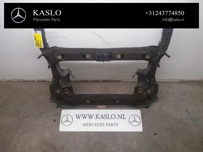 Subframe van een Mercedes-Benz C (W205) C-200 1.6 CDI BlueTEC, C-200 d 16V 2015