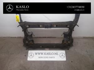 Subframe van een Mercedes-Benz C (W205) C-200 1.6 CDI BlueTEC, C-200 d 16V 2015