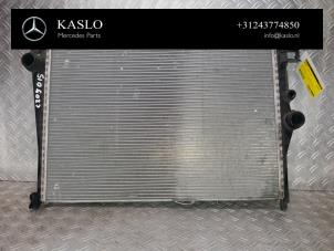 Gebruikte Radiateur Mercedes C (W205) C-200 1.6 CDI BlueTEC, C-200 d 16V Prijs € 200,00 Margeregeling aangeboden door kaslo auto parts