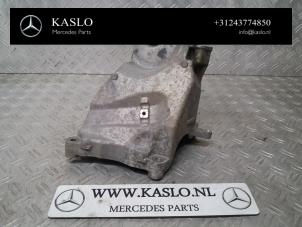 Gebruikte Motorrubber Mercedes C (W205) C-200 1.6 CDI BlueTEC, C-200 d 16V Prijs op aanvraag aangeboden door kaslo auto parts