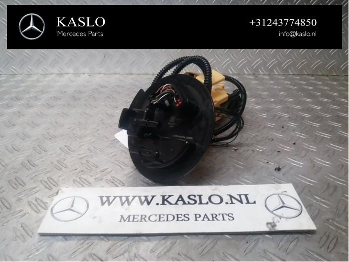 Gebruikte Tank element Pomp Mercedes C (W205) C-200 1.6 CDI BlueTEC, C-200 d 16V Prijs € 75,00 Margeregeling aangeboden door kaslo auto parts