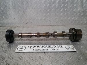 Gebruikte Nokkenas Mercedes C (W204) 3.5 C-350 CGI V6 24V Prijs € 150,00 Margeregeling aangeboden door kaslo auto parts