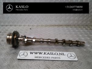 Gebruikte Nokkenas Mercedes A (W176) 1.6 A-180 16V Prijs € 200,00 Margeregeling aangeboden door kaslo auto parts