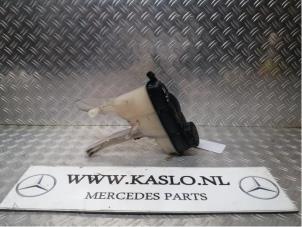 Gebruikte Koelwater Reservoir Mercedes SLK (R172) 2.1 250 CDI 16V BlueEFFICIENCY Prijs € 50,00 Margeregeling aangeboden door kaslo auto parts