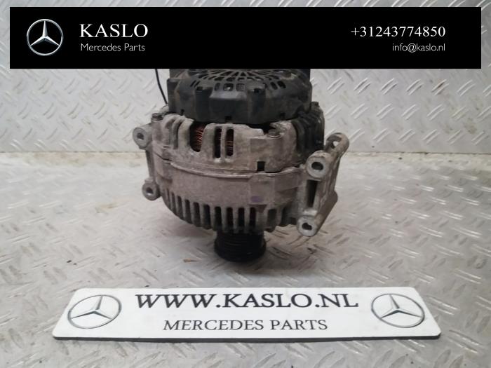 Dynamo van een Mercedes-Benz ML II (164/4JG) 3.0 ML-320 CDI 4-Matic V6 24V 2005