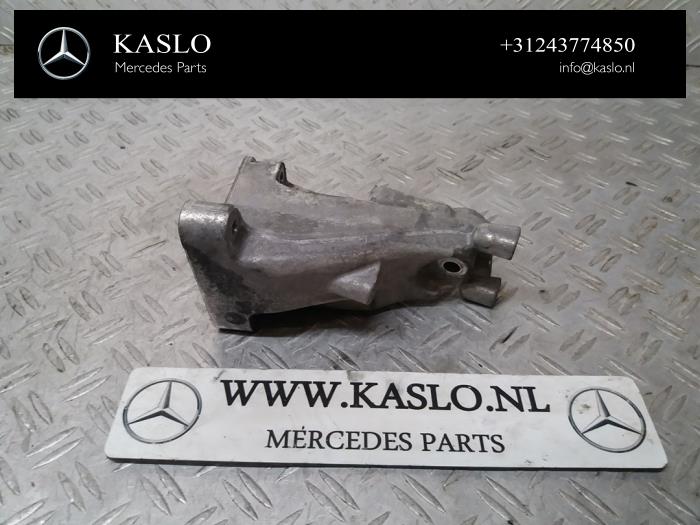Gebruikte Motorsteun Mercedes S (222.0/222.1) 3.0 S-350 BlueTEC, S-350d 24V Prijs € 50,00 Margeregeling aangeboden door kaslo auto parts