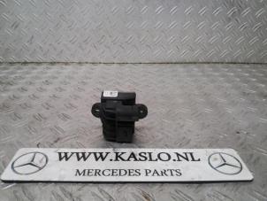 Gebruikte Gloeirelais Mercedes A (W176) 1.5 A-180 CDI, A-180d 16V Prijs € 50,00 Margeregeling aangeboden door kaslo auto parts