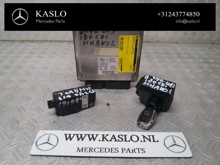 Gebruikte Kontaktslot + computer Mercedes B (W246/W242) 1.8 B-180 CDI BlueEFFICIENCY 16V Prijs € 300,00 Margeregeling aangeboden door kaslo auto parts