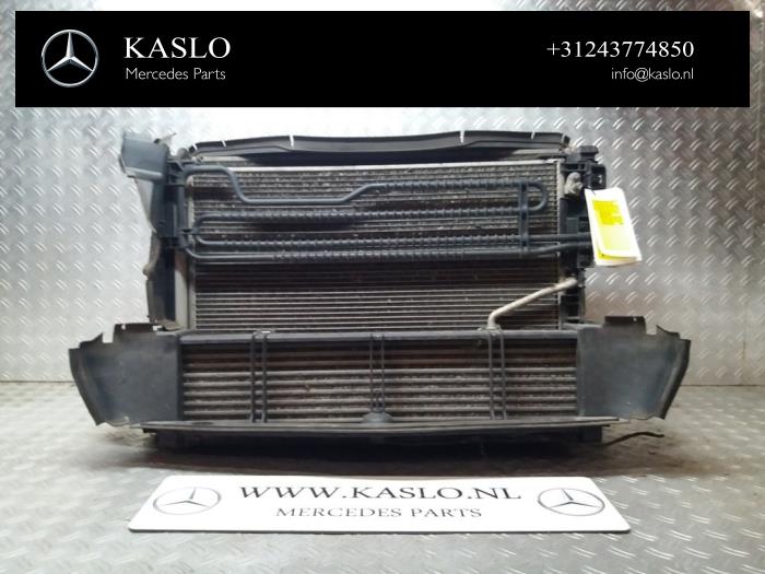 Gebruikte Intercooler Mercedes E Estate (S212) E-250 CDI 16V BlueEfficiency Prijs € 50,00 Margeregeling aangeboden door kaslo auto parts