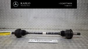 Gebruikte Steekas rechts-achter Mercedes C (W205) C-200 1.6 CDI BlueTEC, C-200 d 16V Prijs € 100,00 Margeregeling aangeboden door kaslo auto parts