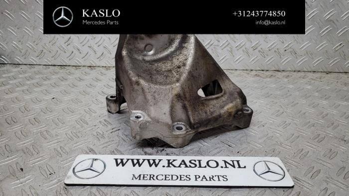 Motorrubber Mercedes C (W205), 2013 / 2021 C-200 1.6 CDI BlueTEC, C-200 d 16V, Sedan, 4Dr, Diesel, 1.598cc, 100kW (136pk), FWD, OM626951; R9M, 2014-05 / 2018-05, 205.037 (Gebruikt)