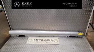 Gebruikte Zijskirt rechts Mercedes A (W176) 1.5 A-180 CDI, A-180d 16V Prijs € 50,00 Margeregeling aangeboden door kaslo auto parts