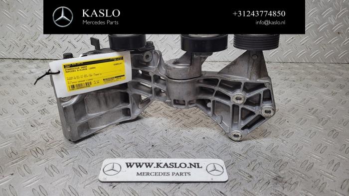 Gebruikte Dynamosteun onder Mercedes B (W245) 2.0 B-200 CDI 16V Prijs € 35,00 Margeregeling aangeboden door kaslo auto parts