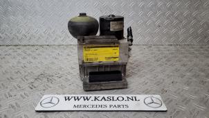 Gebruikte ABS Pomp Mercedes SL (R230) 3.7 SL-350 V6 18V Prijs € 500,00 Margeregeling aangeboden door kaslo auto parts