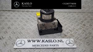 Gebruikte ABS Pomp Mercedes SLK (R171) 1.8 200 K 16V Prijs € 75,00 Margeregeling aangeboden door kaslo auto parts