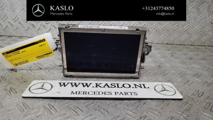 Gebruikte Display Interieur Mercedes E (W212) E-220 CDI 16V BlueEfficiency Prijs € 100,00 Margeregeling aangeboden door kaslo auto parts