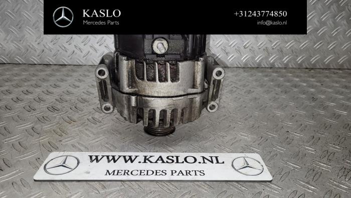 Gebruikte Alternator Mercedes E (W212) E-220 CDI 16V BlueEfficiency Prijs € 100,00 Margeregeling aangeboden door kaslo auto parts
