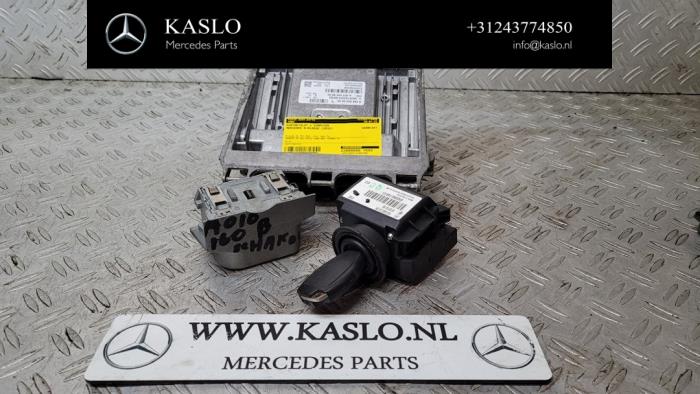Gebruikte Contactslot + computer Mercedes A (W169) 1.5 A-160 Prijs € 200,00 Margeregeling aangeboden door kaslo auto parts