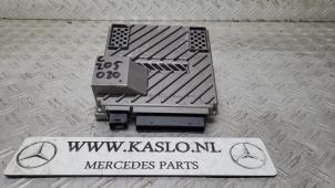 Gebruikte Radio versterker Mercedes C (W205) C-300d 2.0 Turbo 16V Prijs € 300,00 Margeregeling aangeboden door kaslo auto parts