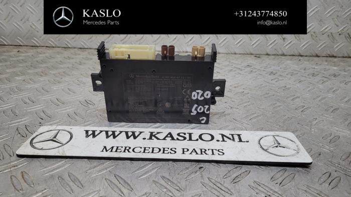 Gebruikte Bluetooth module Mercedes C (W205) C-300d 2.0 Turbo 16V Prijs € 100,00 Margeregeling aangeboden door kaslo auto parts